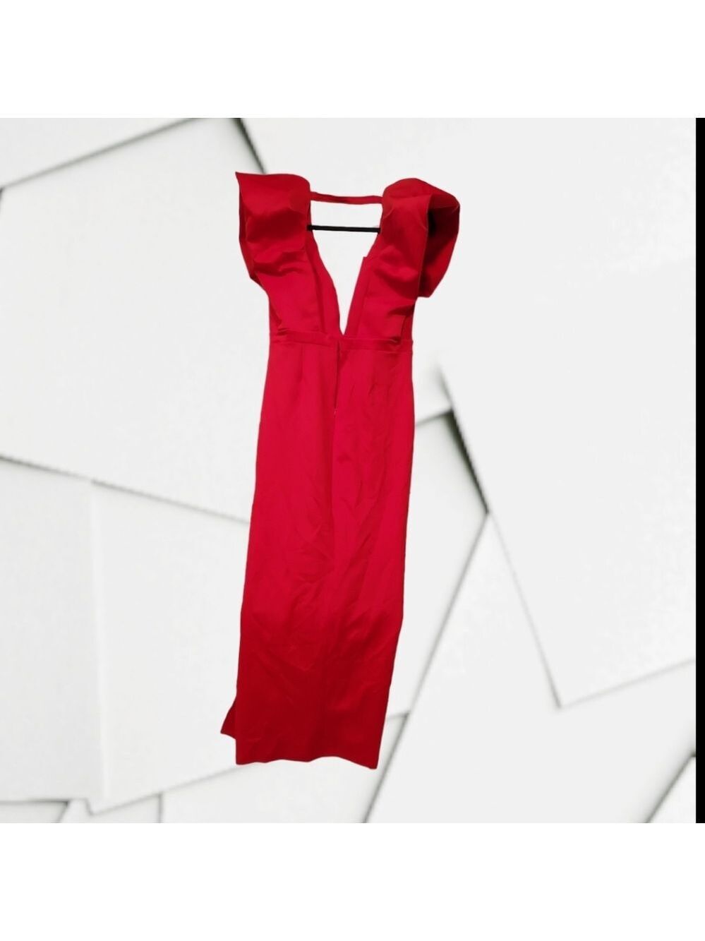 Elegant Red Floor Length Gown, Size L - Picture 4 of 9